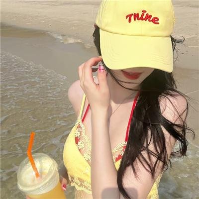 红色尾翼